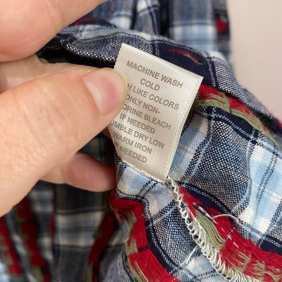Christopher & Banks Plaid Teacher's Apple Button Down Top Size Large - Picture 7 of 9